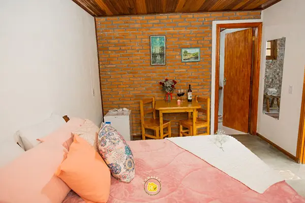 Pousada Recanto da Cachoeira chale-2_04